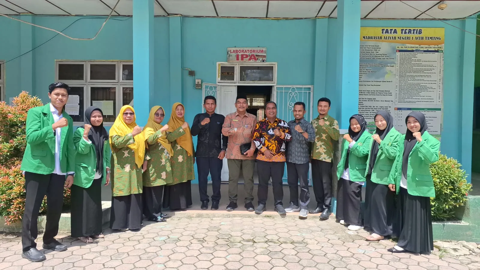 Rektor IAIN Langsa Supervisi Kegiatan PPL Mahasiswa FTIK