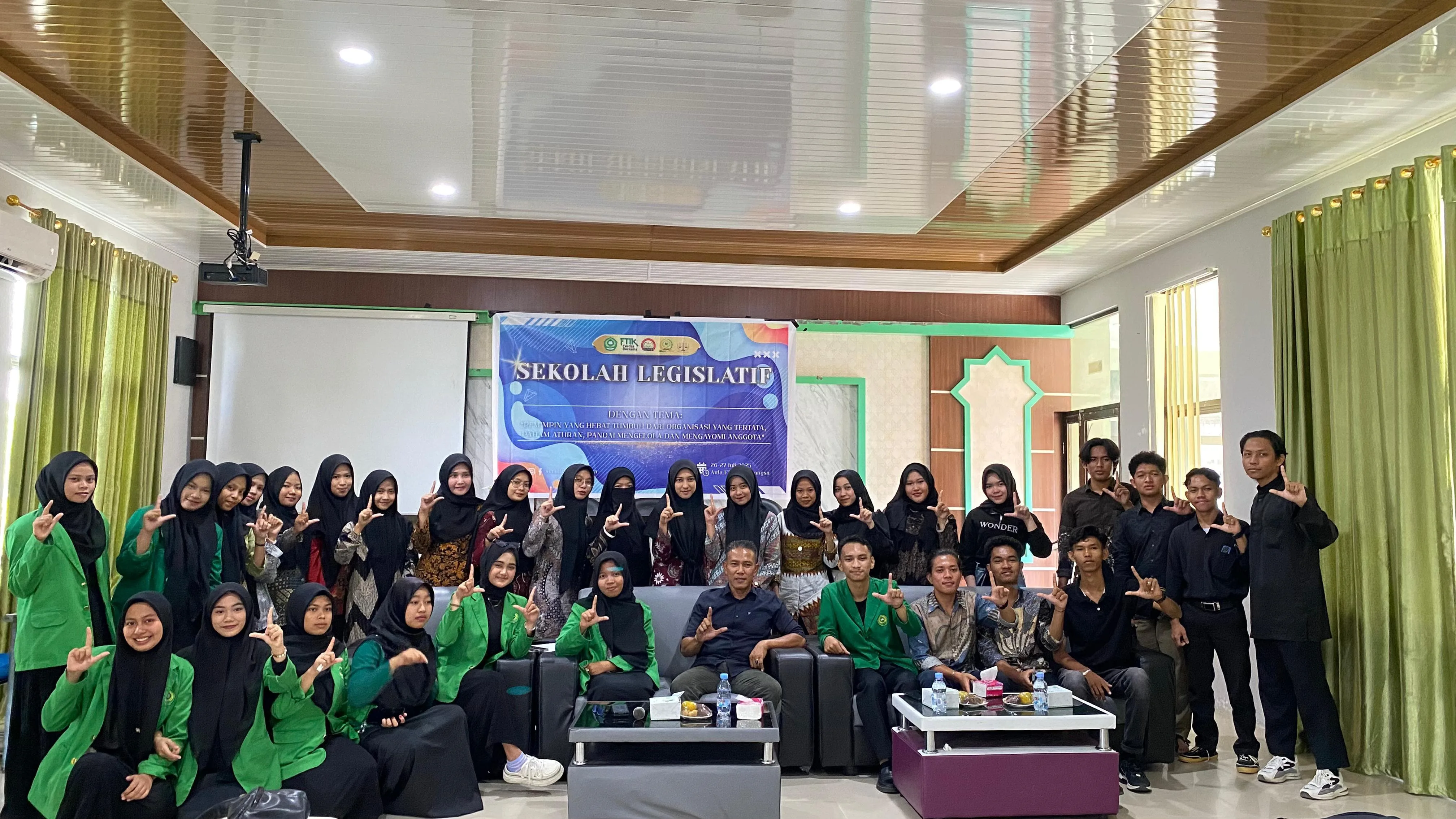 Sekolah Legislatif FTIK: Cetak Pemimpin Hebat Melalui Organisasi yang Tertata dan Berintegritas