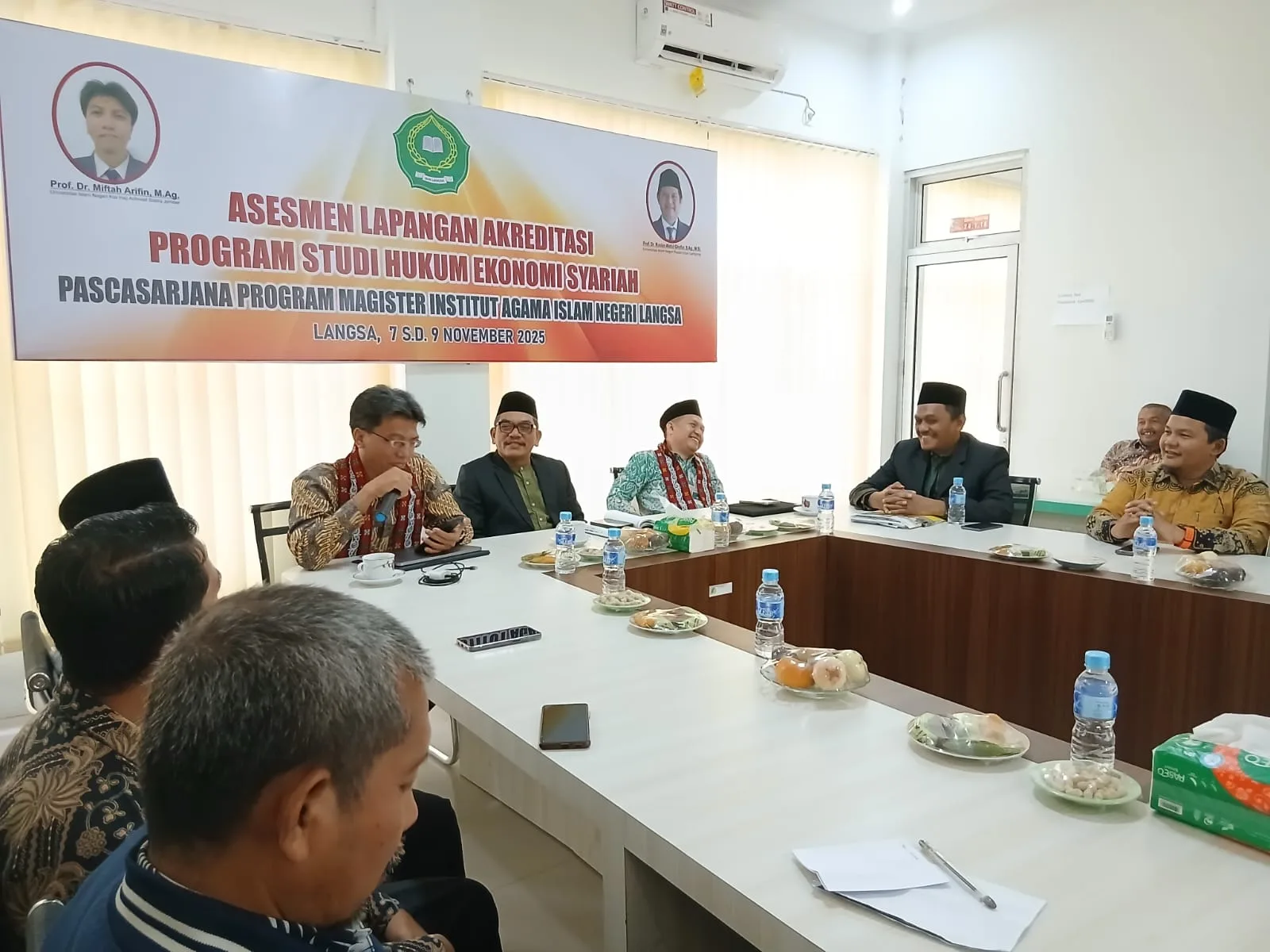 Asesor BAN PT Lakukan Asesmen Lapangan Prodi HES Pascasarjana IAIN Langsa