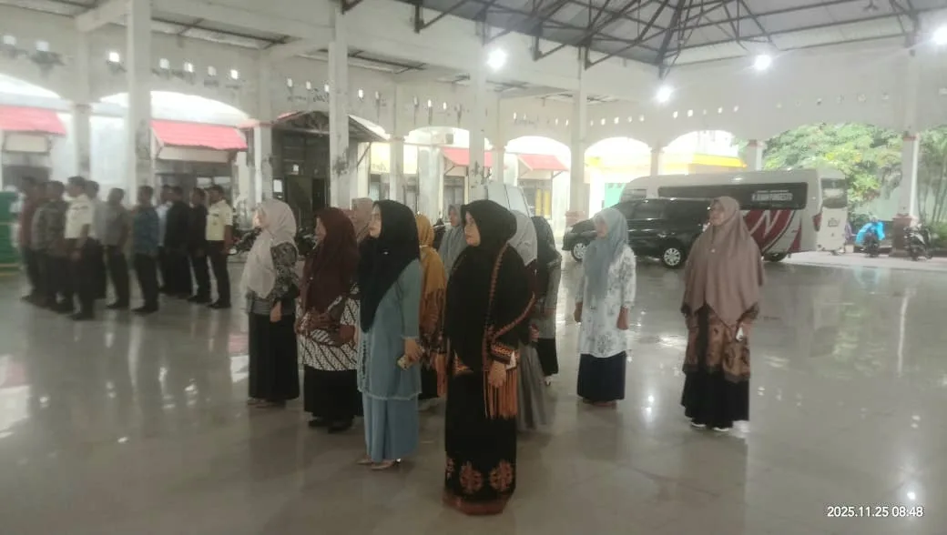 IAIN Langsa Gelar Upacara Peringatan Hari Guru