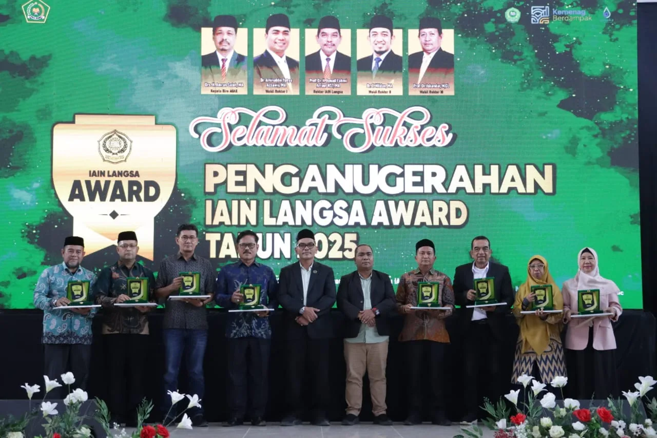 Rektor Anugerahkan IAIN Langsa Award 2025, Apresiasi Mitra dan Sivitas Akademika Berprestasi