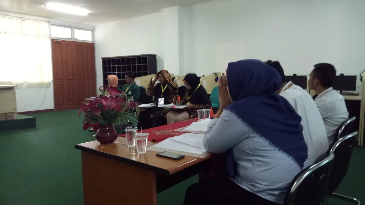 Peserta Debat Bahasa Inggris IAIN Langsa Raih Peringkat 3, Pop Solo Islami Melenggang Ke Final
