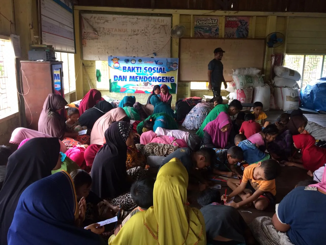 Bakti sosial dan mendongeng untuk korban Banjir Pirak Timu, Aceh Utara