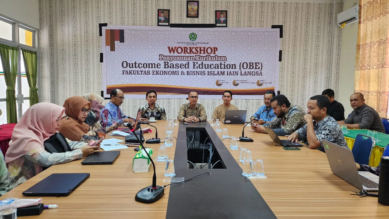 FEBI IAIN Langsa Adakan Workshop Kurikulum OBE