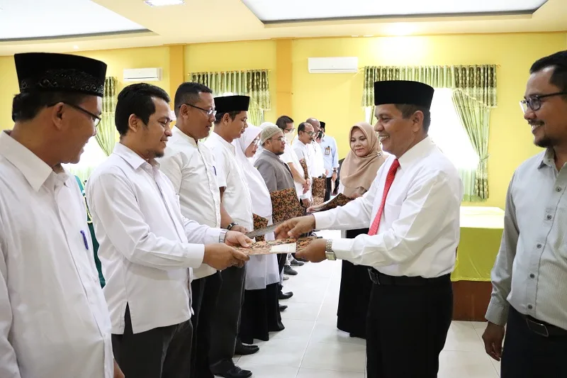Rektor IAIN Langsa Serahkan RKA