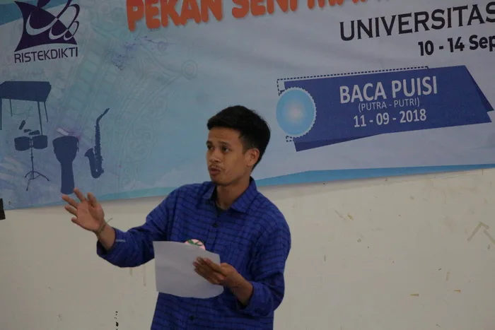 Dua Pembaca Puisi Kontingen IAIN Langsa Tampil Maksimal