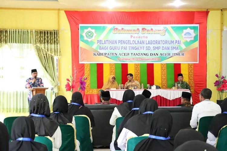 31 Guru Ikuti Pelatihan Pengelolaan Laboratorium PAI
