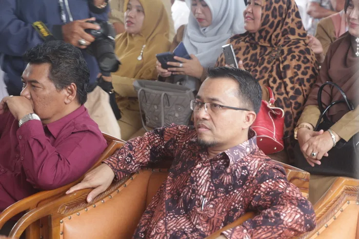 Rektor IAIN Langsa Hadiri Acara Launching Buku UMARA   