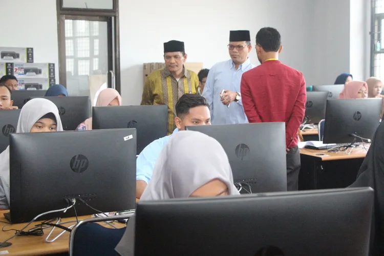 625 Peserta Ikuti Seleksi UM-PTKIN