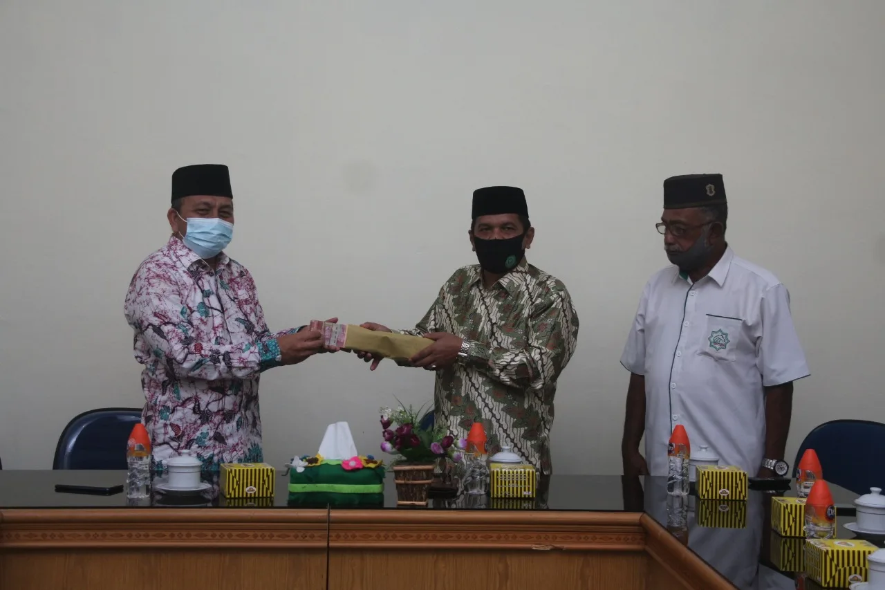 Wakil Walikota Langsa Salurkan Zakat Senif Ibnu Sabil