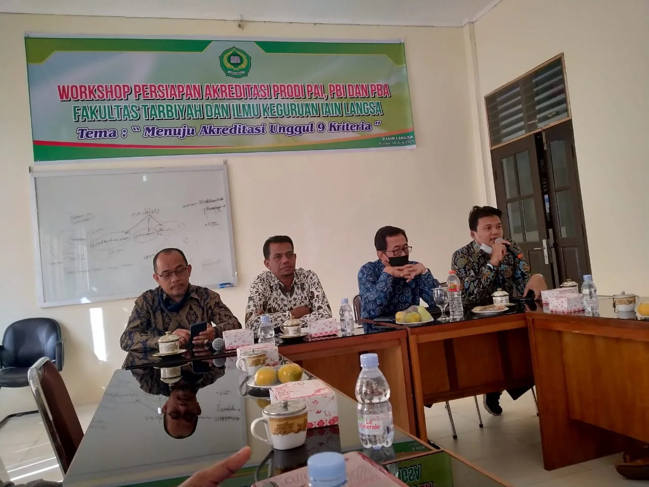 FTIK IAIN Langsa Bedah Borang 9 Kriteria