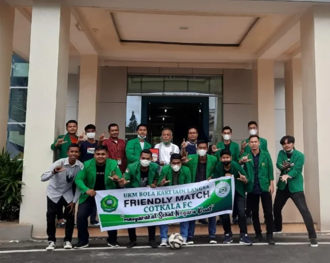 UKM Bola Kaki Cot Kala FC Bertandang Ke UINSU