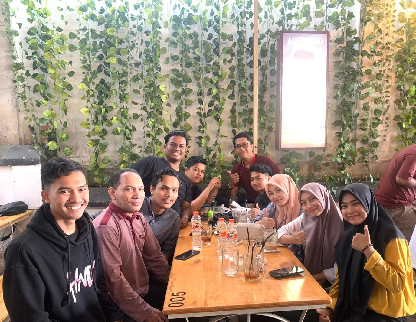 Akhiri Masa Kepengurusan, BEM FEBI 2021 Gelar Farewell Meeting