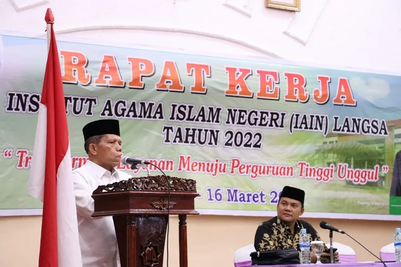 Rektor UINSU Ajak Sivitas Akademika IAIN Langsa Berikan Layanan Dengan Cinta