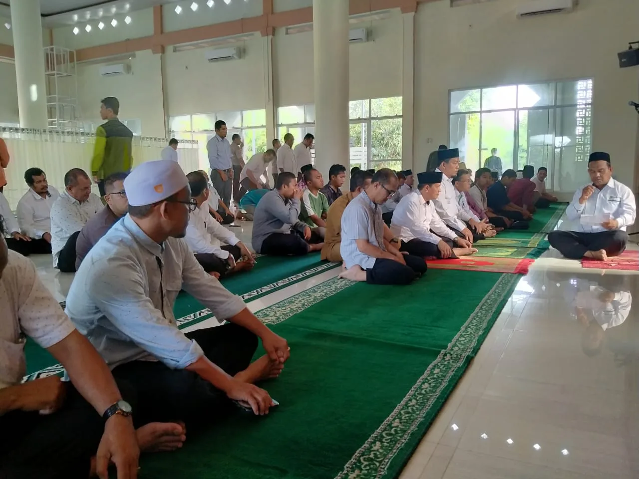 Keluarga Besar IAIN Langsa Doakan Almarhumah Ibunda Dr. Ir. Azwar Abu Bakar