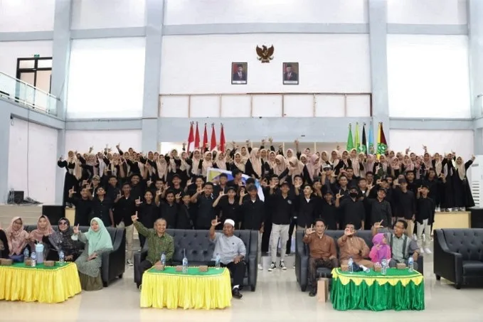 SMA Swasta Al-Hikmah Medan Study Tour ke IAIN Langsa