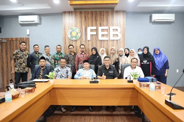 FEBI IAIN Langsa Benchmarking ke USU dan UMSU