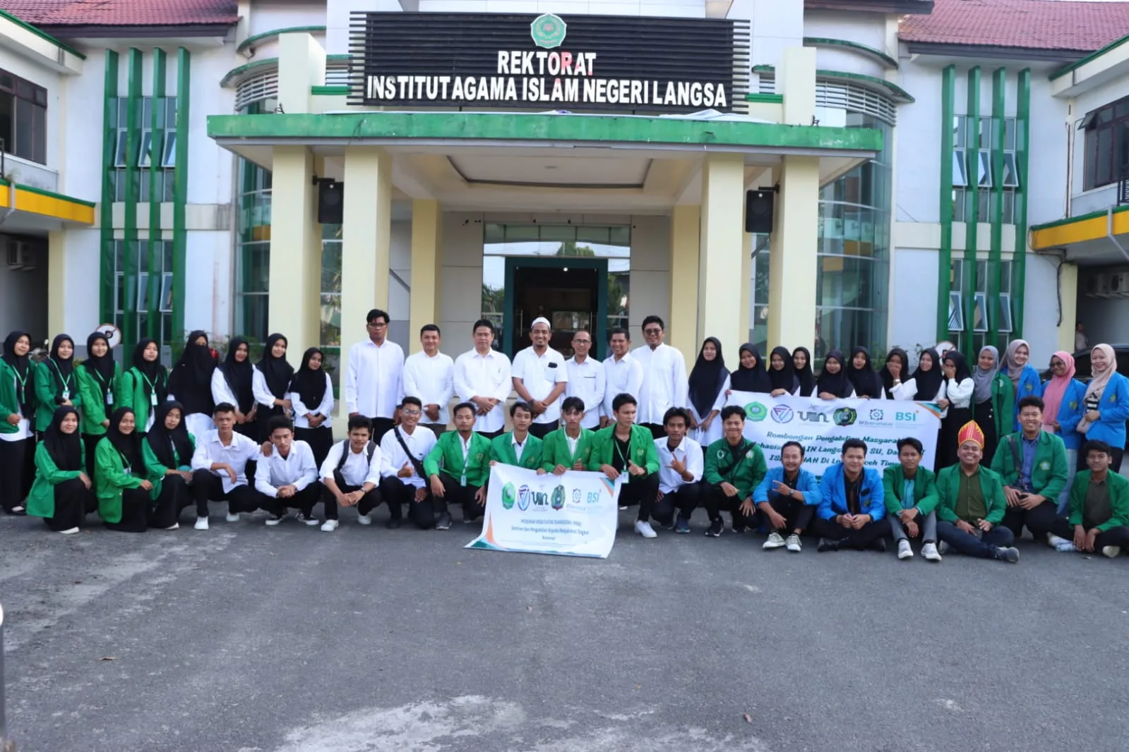Warek I Lepas Mahasiswa Peserta Pengabdian Masyarakat Nasional