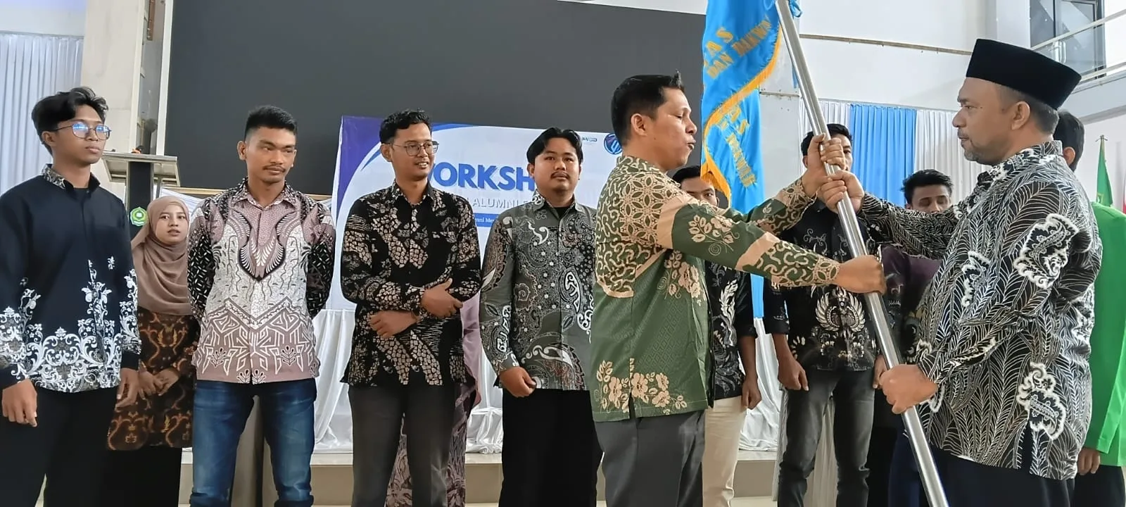 Dekan FUAD IAIN Langsa Lantik Pengurus IKA FUAD